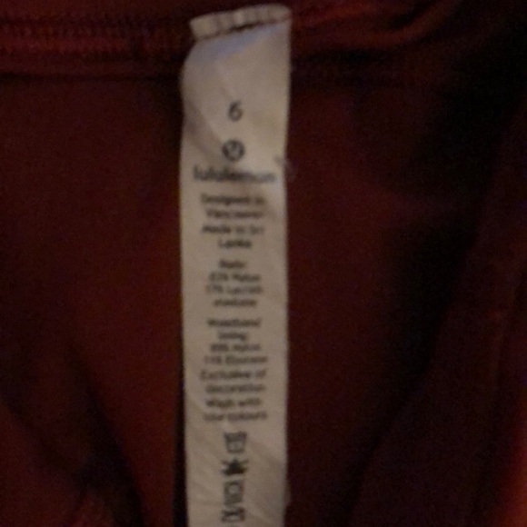 Lululemon Fast and Free Crops - Picture 2 of 5